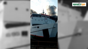 kmp nusa penida terbakar