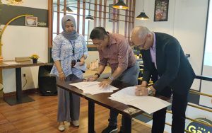 penandatangan adendum pertama pks bhakti rahayu pegadaian vii