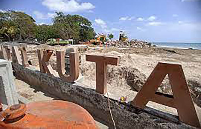 Penataan Kawasan Pantai Samigita.