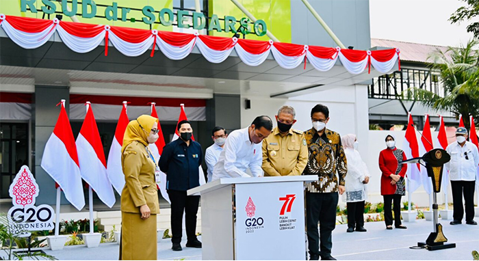 Presiden Joko Widodo meresmikan Tower A dan B RSUD dr. Soedarso di Kota Pontianak, Provinsi Kalimantan Barat, pada Selasa, 9 Agustus 2022.