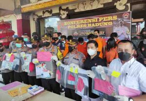 Sepuluh Pengecer Togel Ditangkap, Dua Lainnya Adalah Emak-Emak