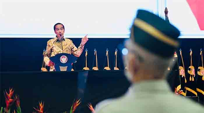 Presiden Joko Widodo menghadiri peresmian pembukaan Silaturahmi Nasional (Silatnas) Persatuan Purnawirawan TNI AD (PPAD) Tahun 2022 yang digelar di Sentul International Convention Center (SICC), Kabupaten Bogor, pada Jumat, 5 Agustus 2022.