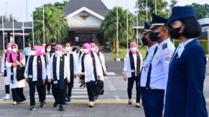 IBU-IRIANA-JOKOWI