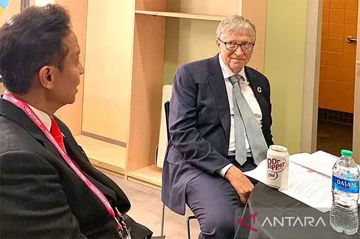 Menteri Kesehatan RI Budi Gunadi Sadikin berdiskusi dengan Bill Gates