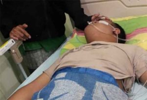 Sukron-Adim-saat-menjalani-perawat-usai-diracunan-melalui-paket-minuman-beberapa-waktu-lalu