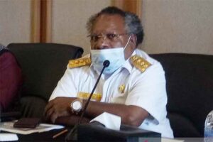 Bupati Mimika, Papua Eltinus Omaleng.