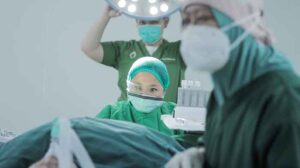 dr Beeleonie, BMedSc, Sp.OG - KFER selaku dokter obgyn PFBI