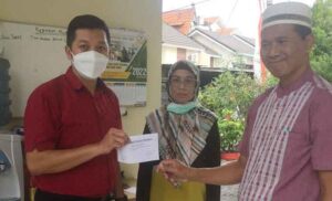 Bantuan dari RS Bhakti Rahayu untuk warga sekitar saat HUT Kemerdekaan Indonesia yang ke 77 Agustus 2022 lalu.