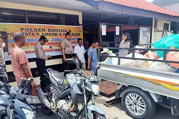 Polsek Baguala berhasil menyita Tiga ribu liter minuman keras (miras), jenis sopi.