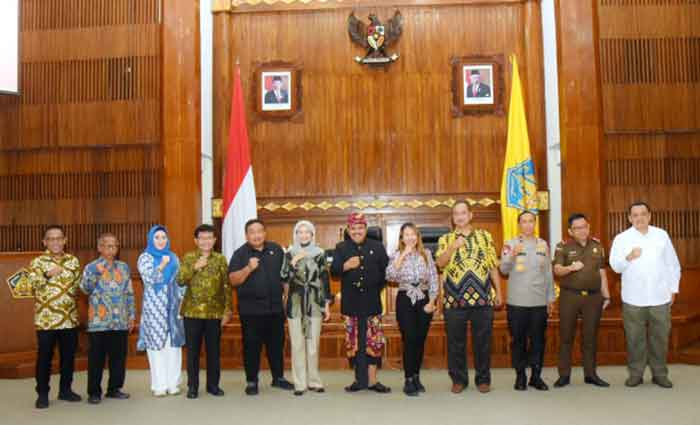 Tim Kunjungan Kerja Bada Legislasi (Baleg) DPR RI mengunjungi Kantor Gubernur Bali.