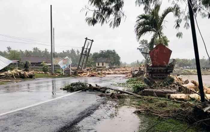 Jembatan di Penyaringan Jembrana Bali diterjang banjir bandang