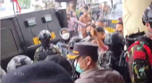 serah-terima-tersangka-pembunuhan-brigadir-J