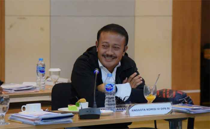 Anggota Komisi VI DPR RI Gde Sumarjaya Linggih saat mengikuti Kunjungan Kerja Reses di Pontianak, Kalimantan Barat pada Kamis (27/10/2022).