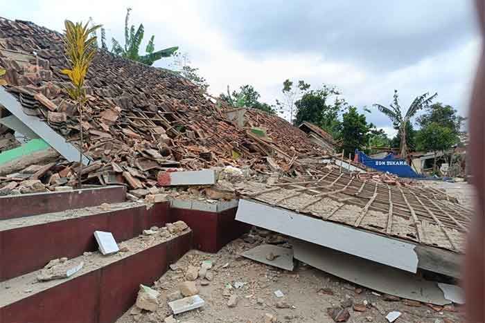 Kerusakan akibat gempa bumi bermagnitudo 5,6 di Cianjur, Jawa Barat, Senin (21/11/2022)