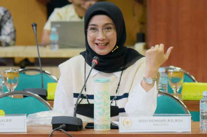 Anggota Badan Legislasi DPR RI Desy Ratnasari saat pertemuan dengan Gubernur Provinsi Aceh yang diwakili Asisten 1 Gubernur Aceh beserta jajaran Forkopimda Aceh.