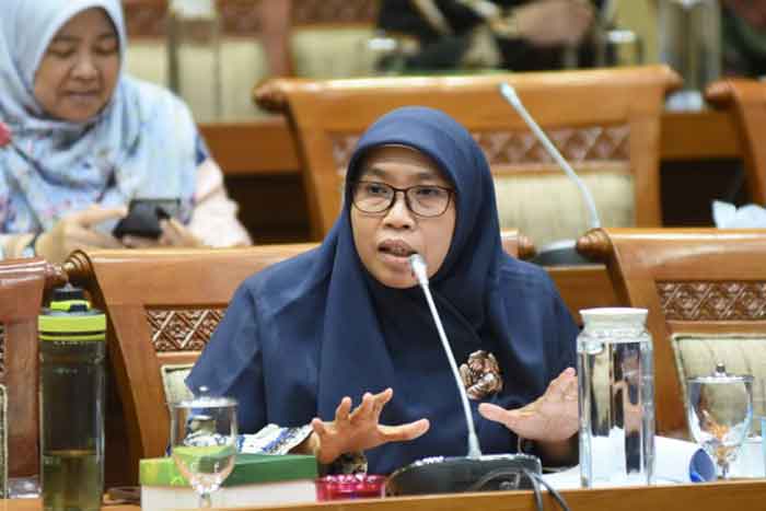 Hari Migran Internasional, Legislator ini…