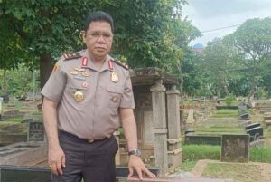 Irjen Pol Daniel Hyronimus Bolly Tifaona, SIK, M.Si, penyidik utama Otoritas Jasa Keuangan (OJK).