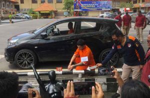 Ditreskrimum Polda Bali dan Kejaksaan Tinggi Bali menggelar rekonstruksi kasus pembunuhan Gusti Agung Mirah Lestari pada Kamis 1 Desember 2022 di Halaman Belakang Mapolda Bali.