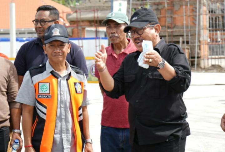 Pura Besakih hampir rampung. Hal ini disampaikan Wakil Gubernur Bali Tjokorda Oka Artha Ardhana Sukawati