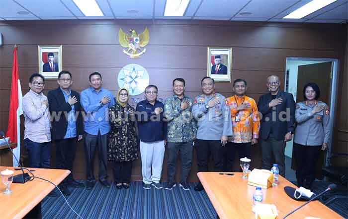 Kadiv Humas Polri Irjen Dedi Prasetyo saat berkordinasi KPU, Bawaslu, KPI, Persatuan Wartawan Indonesia dan Dewan Pers, terkait dengan dinamika jelang Pemilu pada tahun 2024 mendatang.