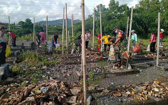 Sampah Menumpuk di Setra Tangkas