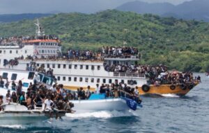Prosesi laut Semana Santa di Larantuka, Kabupaten Flores Timur. (Foto: Selatanindonesia.com/ jungleKey.in)