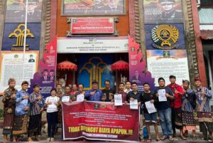 Sebanyak sepuluh narapidana Lapas Kelas IIB Singaraja, kembali menerima program Asimilasi di rumah. (Foto: Istimewa)