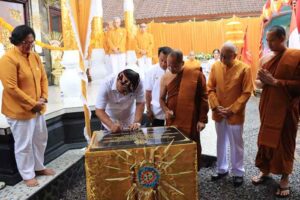 Bupati Jembrana I Nengah Tamba meresmikan Vihara Sasana Dharma Melaya