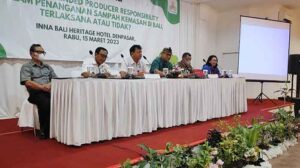 Ketut Dharma Putra ketika narasumber di acara gathering Tri Hita Karana