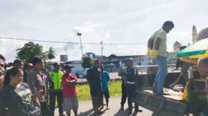 Penemuan mayat Arsad diatas mobil pick up di Pelabuhan Yos soedarso Ambon.