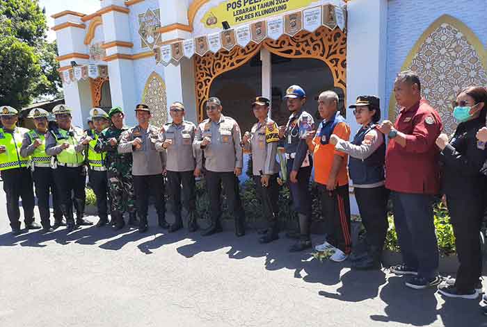 Aparat Kodim Klungkung Mulai Disebar di Pos Pengamanan