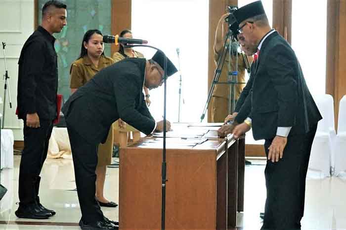 Gubernur Maluku, Murad Ismail melantik puluhan Pejabat di lantai 7 Kantor Gubernur