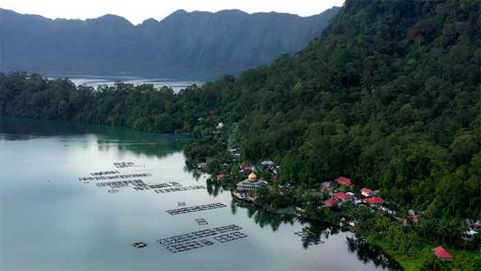 Danau Maninjau Sumatera Barat