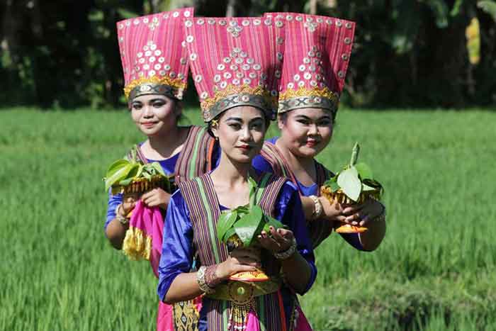 Tarian khas Bumi Gora Lombok, NTB