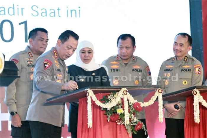 Kapolri Jenderal Listyo Sigit Prabowo saat meluncurkan aplikasi ‘Tanya Dokkes Presisi’. (Foto: Humas Polri)