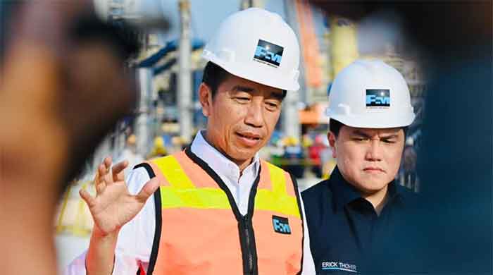 Presiden Joko Widodo menjawab pertanyaan awak media usai melakukan peninjauan pabrik smelter PT Freeport Indonesia, pada Selasa, 20 Juni 2023. (Foto: BPMI Setpres/Laily Rachev)