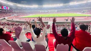 presiden-jokowi-nonton-bola