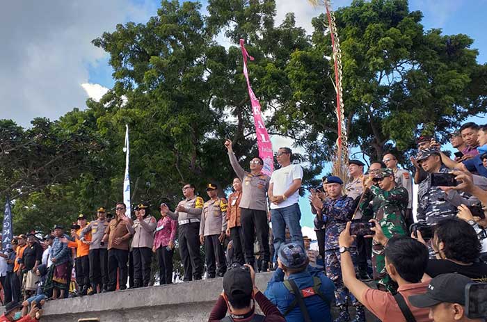 Dandim Klungkung Apresiasi Lomba Perahu Jukung Tradisional