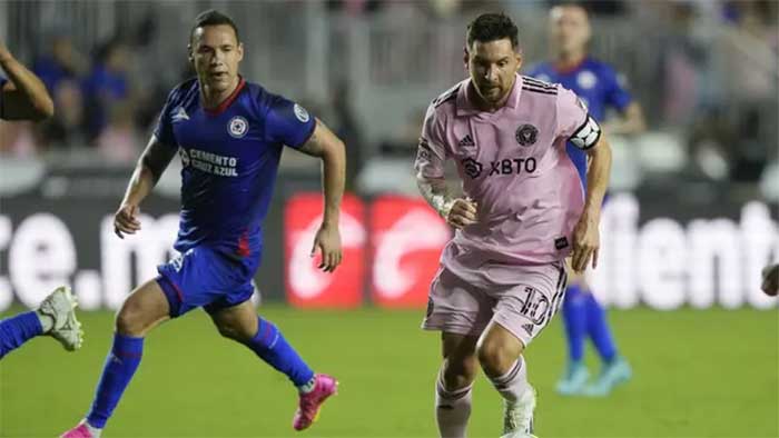 Aksi Lionel Messi dalam pertandingan Inter Miami melawan Cruz Azul pada pada pertandingan Piala Liga, Sabtu (22/7/2023) pagi WIB.