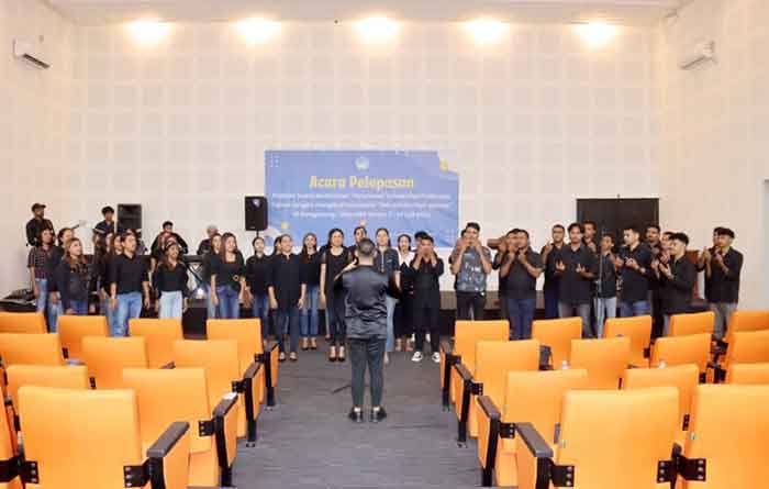 Paduan Suara Hotumese Unpatti siap Tampil Diajang 12th WCG Korsel. (Foto: M-009)