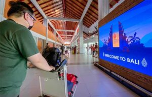 Ilustrasi wisman di Bandara Ngurah Bali. (Foto: Istimewa)