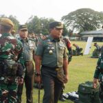 Menjelang pelaksanaan tugas sebagai Satgas Pamrahwan di Maluku Utara, berbagai penekanan disampaikan oleh Pangdam V/Brawijaya terhadap personel Yonarhanud 8/MBC. (Foto: Istimewa)