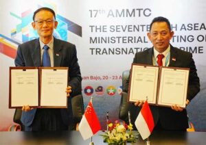 Kapolri Jenderal Listyo Sigit Prabowo meneken Memorandum of Understanding (Mou) atau nota kesepahaman dengan enam negara. (Foto: Humas Polri)