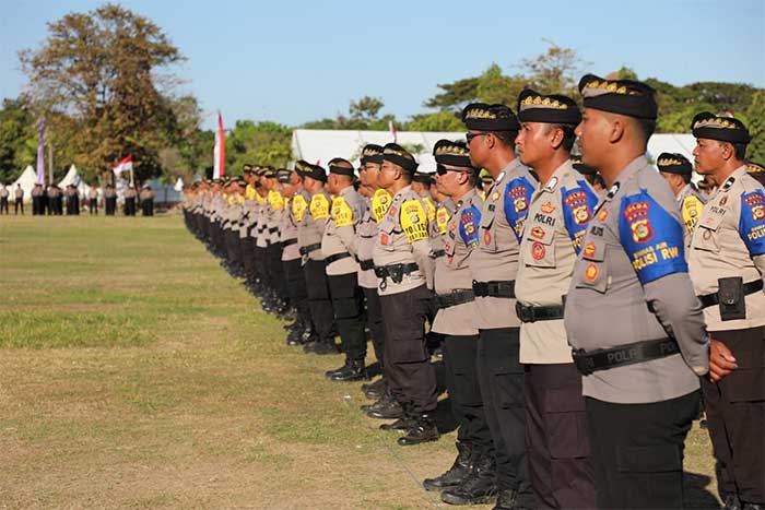 Pelantikan Polisi Banjar digelar di lapangan Niti Mandala Renon Denpasar, Kamis (10/8/2023). (Foto: Humas Polda Bali)