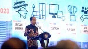 Presiden Joko Widodo secara resmi membuka Musyawarah Nasional (Munas) Persatuan Perusahaan Real Estate Indonesia (REI) XVII, yang digelar di Grand Ballroom Hotel Sheraton Gandaria City, Jakarta, pada Rabu, 9 Agustus 2023. (Foto: BPMI Setpres/Muchlis Jr)