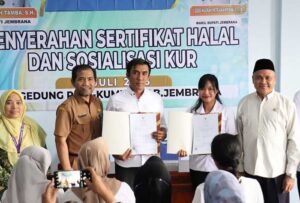 Terbanyak di Bali , 150 produk Jembrana Terima Sertifikat Halal