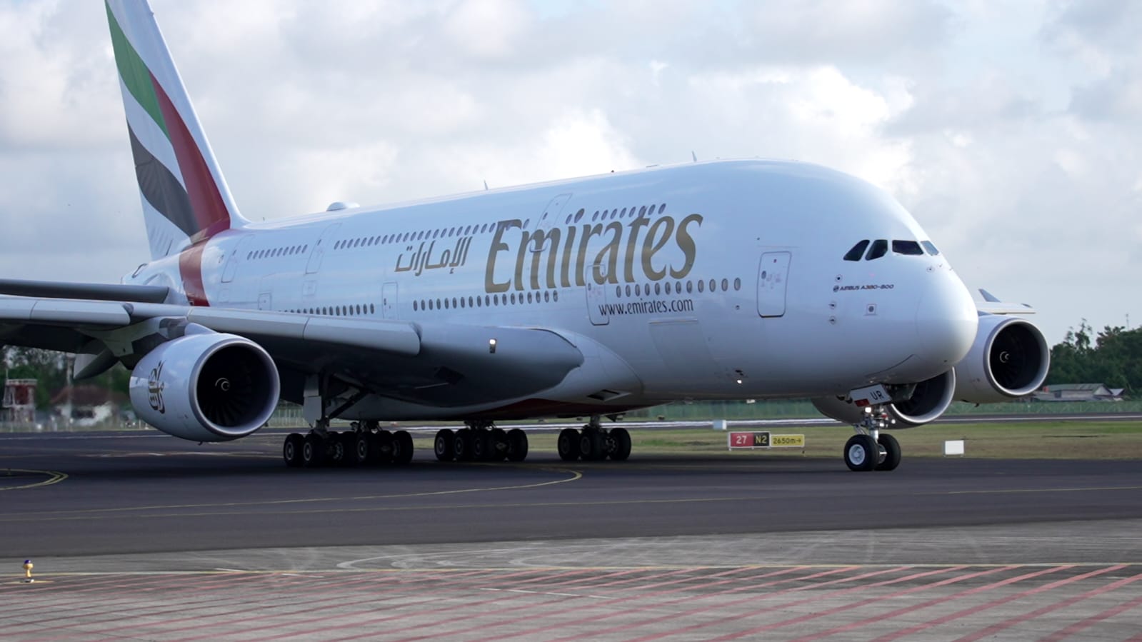100 Hari Pertama, Pesawat Airbus A380 Angkut 118 Ribu Orang Rute Dubai-Bali-Dubai