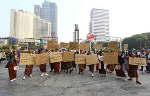 Foto-Parade-#BanggaBuatanIndonesai-di-Bundaran-Hotel-Indonesia