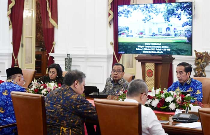 Presiden Jokowi Pimpin Ratas Soal…