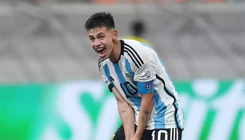 Hattrick Echeverri Bawa Argentina ke Semi Final